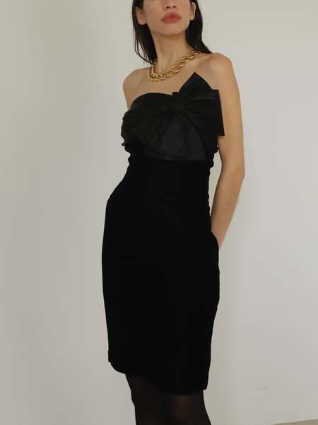  Dear Society Velvet Strapless Dress - Vintage Black