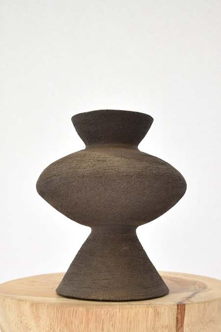 Ruby Bell Ceramics Squat Round Vase With Conic Pedestal Base - Black Clay