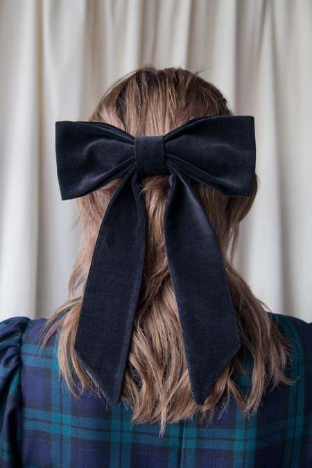 Hannah Isolde Thea Hair Bow - Black Velvet